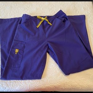 Wonder wink scrub pant